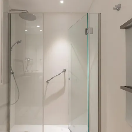 Lujoso Con Piscina En Paseo Maritimo شقة