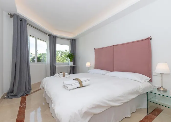 Lujoso Con Piscina En Paseo Maritimo *