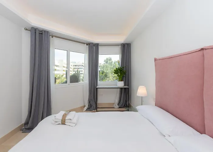 Lujoso Con Piscina En Paseo Maritimo Apartament *