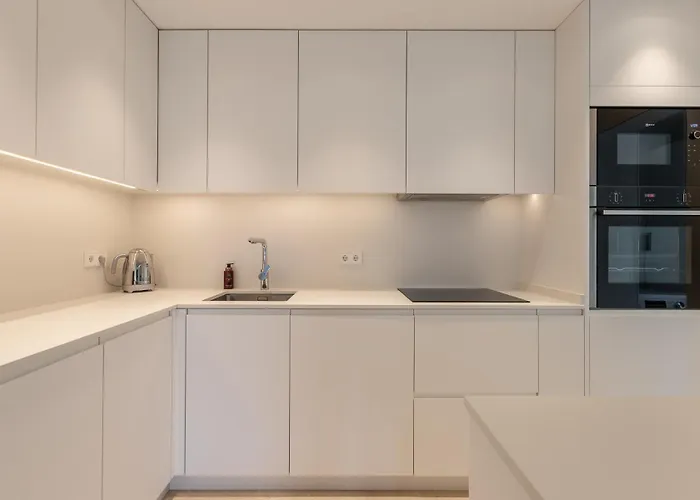 Lujoso Con Piscina En Paseo Maritimo Apartament Marbella