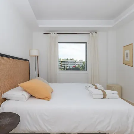 Apartmán Lujoso Con Piscina En Paseo Maritimo *